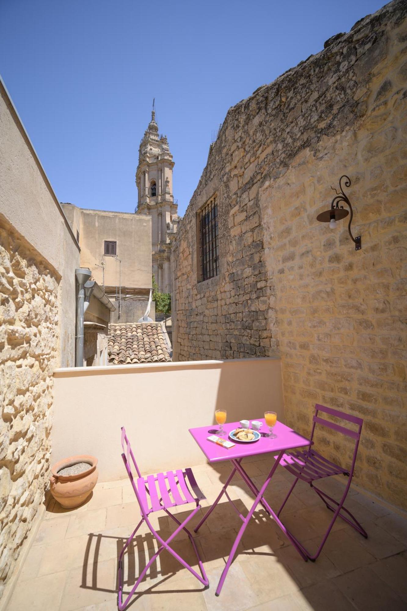 Appartamenti Vista San Giorgio - Pomelia Modica Exterior foto